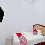 OYO 90387 Sepakat Guest House