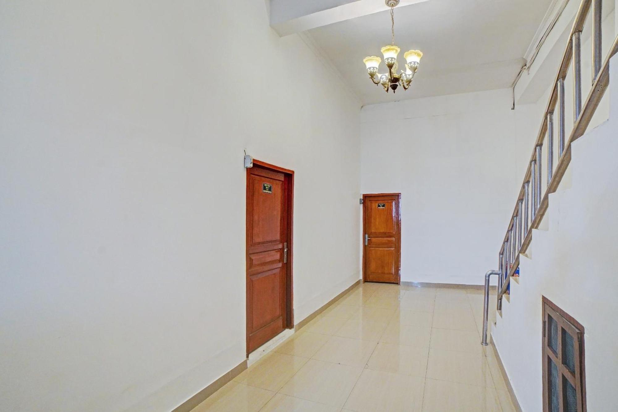 Oyo 90387 Sepakat Hotel
