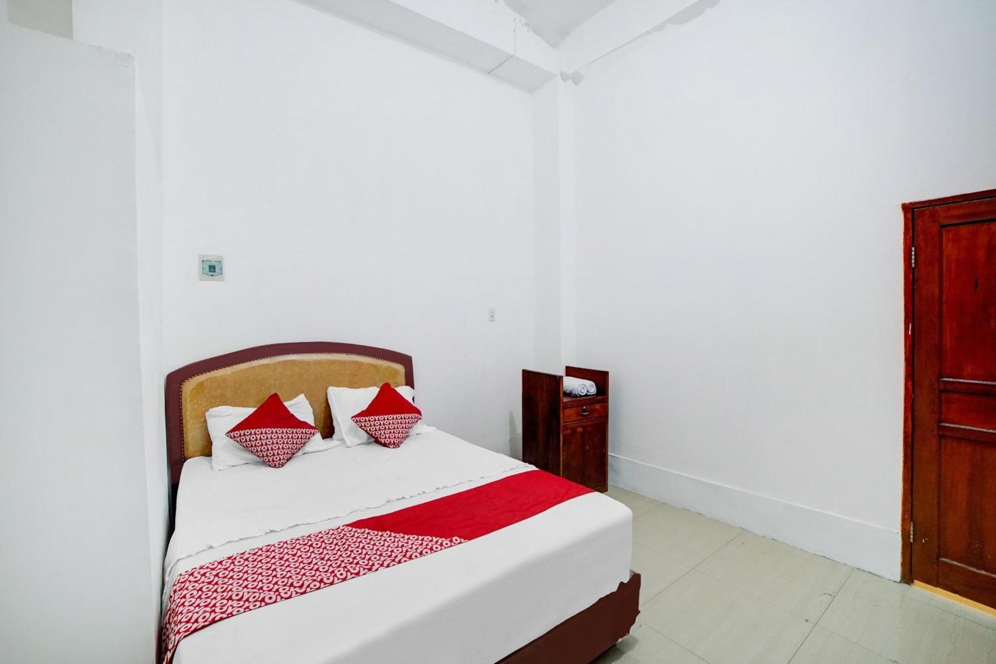 Oyo 90387 Sepakat