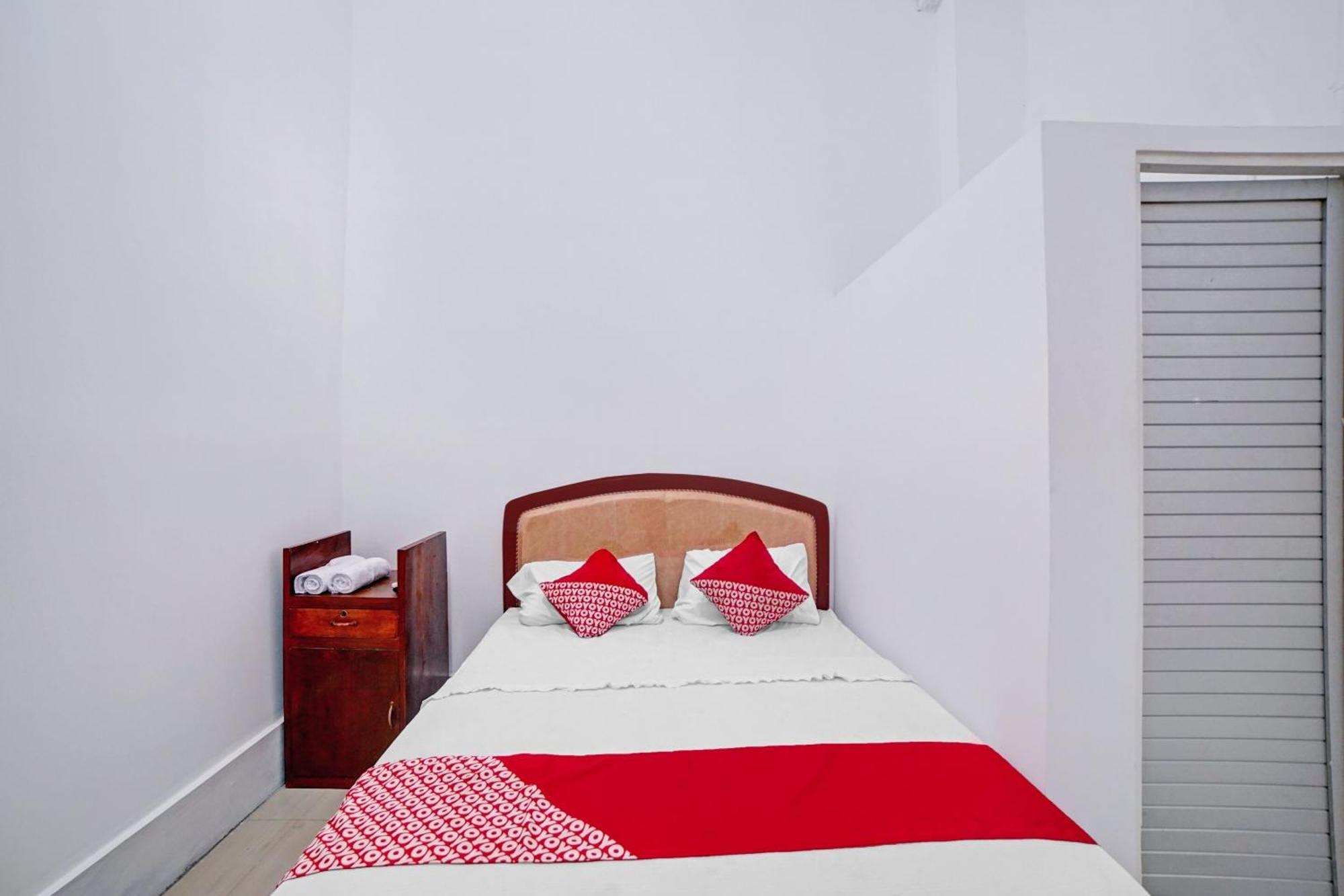 Oyo 90387 Sepakat Hotel Medan